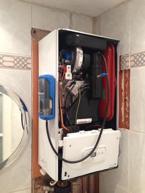 The customer only had limited space so this Glowworm Flexicom with its small dimensions and rear flue worked perfectly.