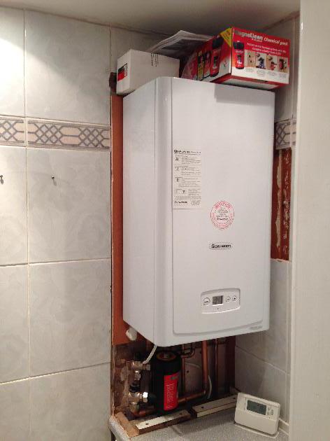 The customer only had limited space so this Glowworm Flexicom with its small dimensions and rear flue worked perfectly.